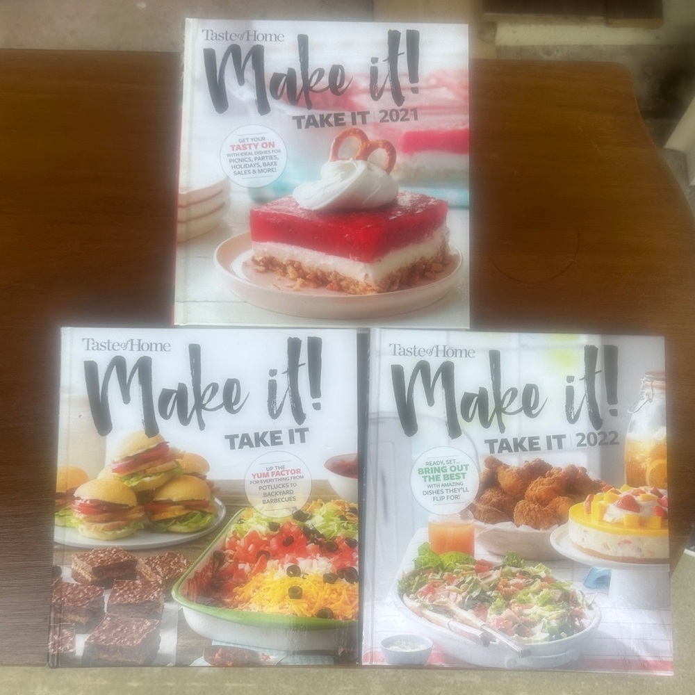 Euc Lot of 3 Taste of Home Make It! Take It! Cookbooks